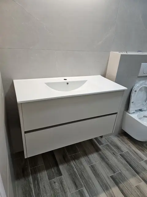 ארון אמבטיה בהתאמה אישית של איפאה נגרים