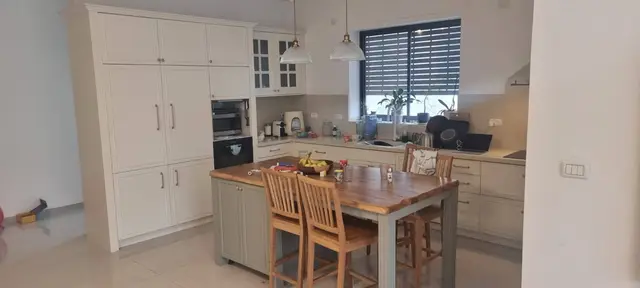 מטבח בעיצוב וייצור איפאה נגרים
