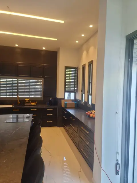 מטבח בעיצוב וייצור איפאה נגרים