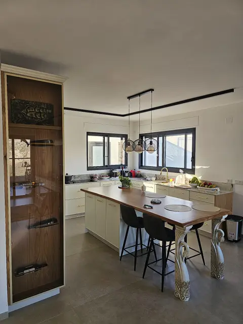 מטבח בעיצוב וייצור איפאה נגרים